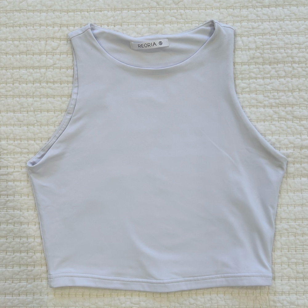 ReoRia White Sleeveless Crop Top